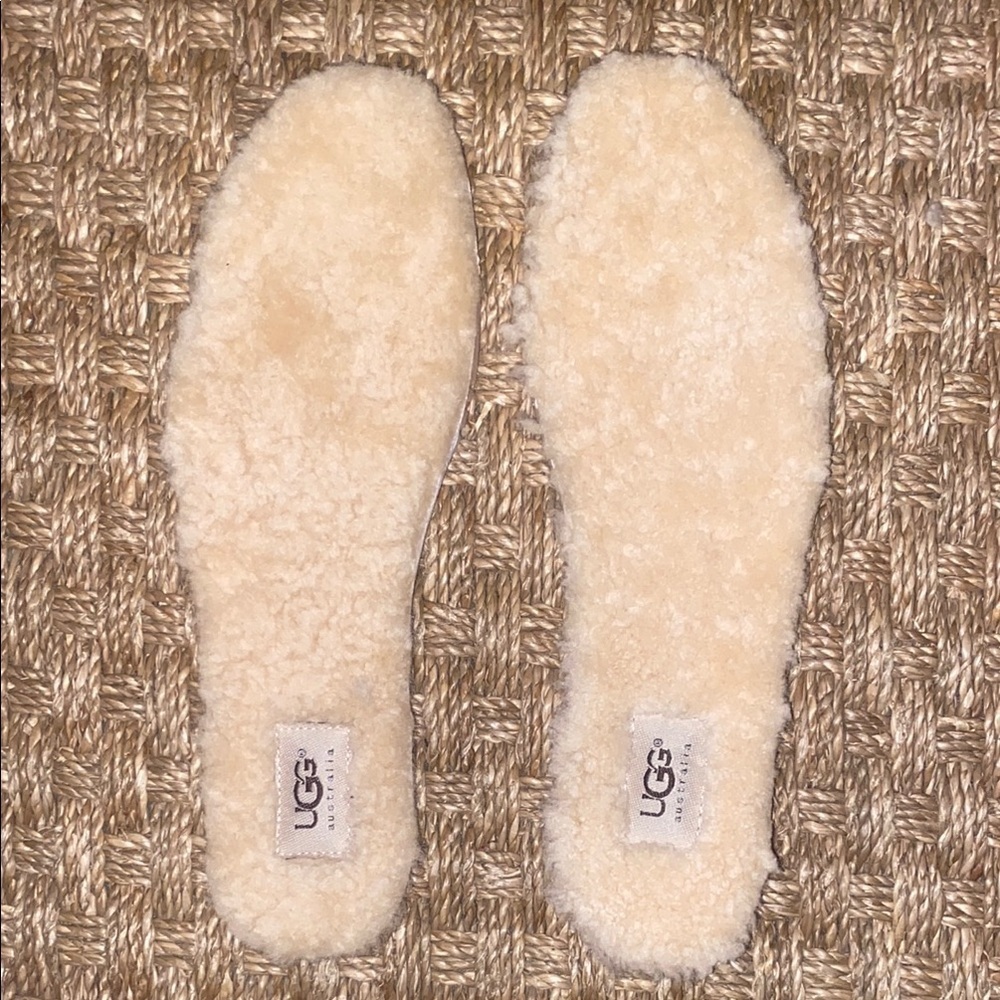 UGG Men’s Sheepskin Insoles sz 9.5